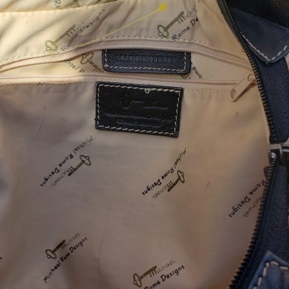 This Michael Rome Designs bag - Picture 6 of 7